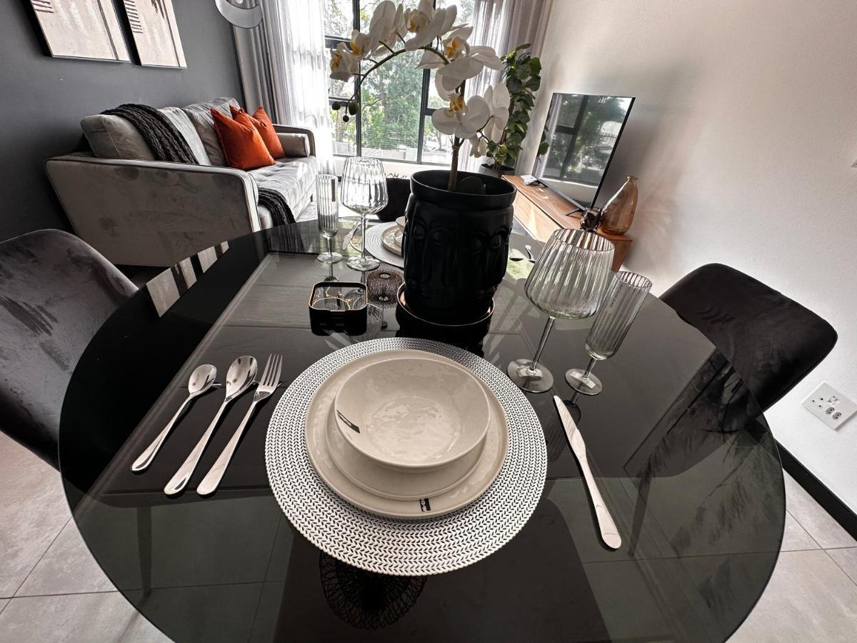 Stylish Executive Apartment With Power Backup Johannesburg Kültér fotó