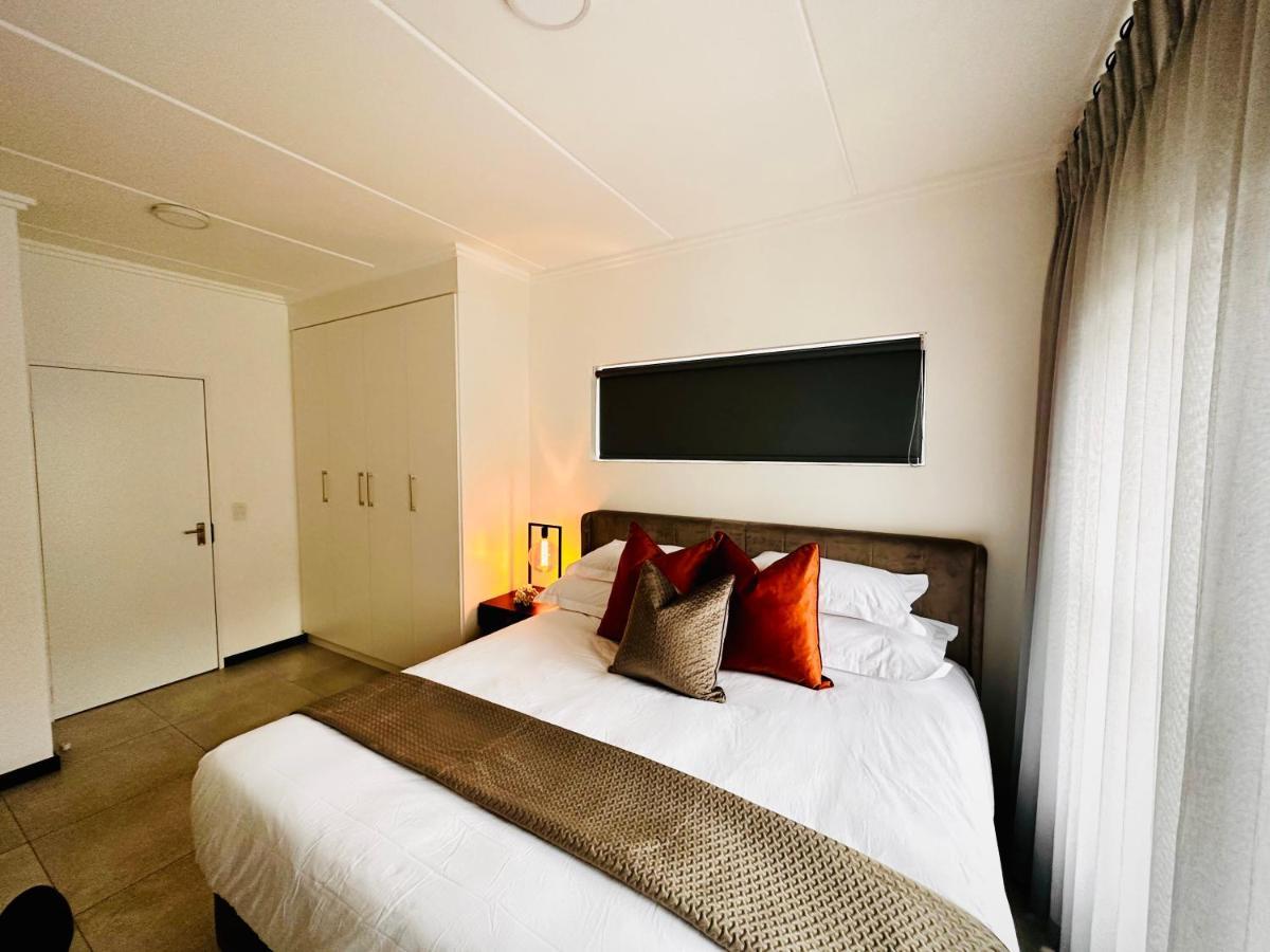 Stylish Executive Apartment With Power Backup Johannesburg Kültér fotó