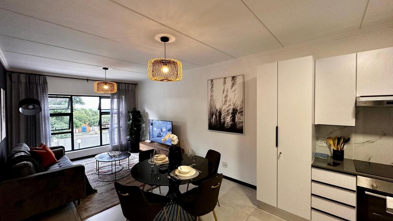 Stylish Executive Apartment With Power Backup Johannesburg Kültér fotó